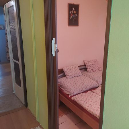 Etus Vendeghaz 2 Villa Balatonfenyves Exteriör bild